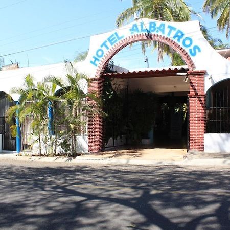 Hotel Albatros プエルト・エスコンディード エクステリア 写真