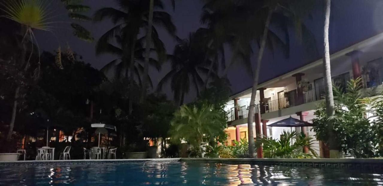 Hotel Albatros プエルト・エスコンディード エクステリア 写真